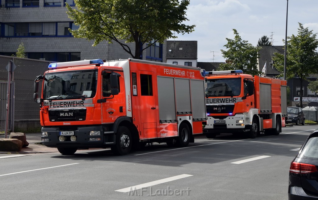 Fassadenfeuer Baustelle Koeln Kalk Dillenburgerstr P03.JPG - Miklos Laubert